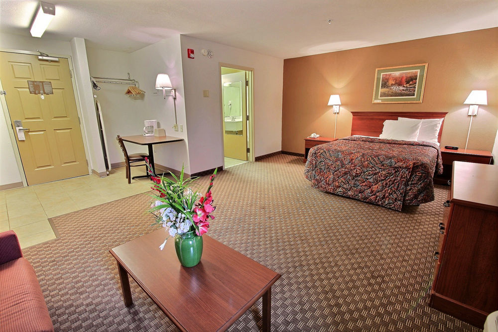 Crestwood Suites Of Newport News Esterno foto