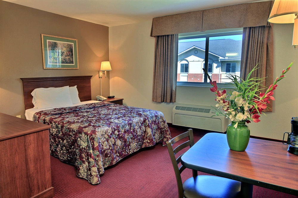Crestwood Suites Of Newport News Esterno foto